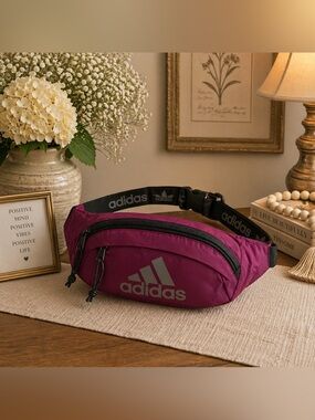 ADIDAS - CORE WAIST PACK - CROSSBODY - FANNY PACK with Adidas hoodie bundle